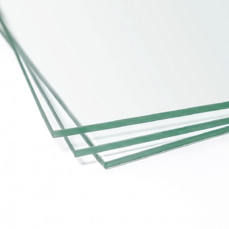 Półki szklane do witryn z kolekcji Kam